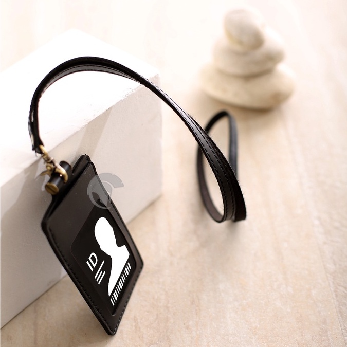 

Nametag id card Bahan PU leather card holder Name Tag Card Holder TEMBORO BlACK