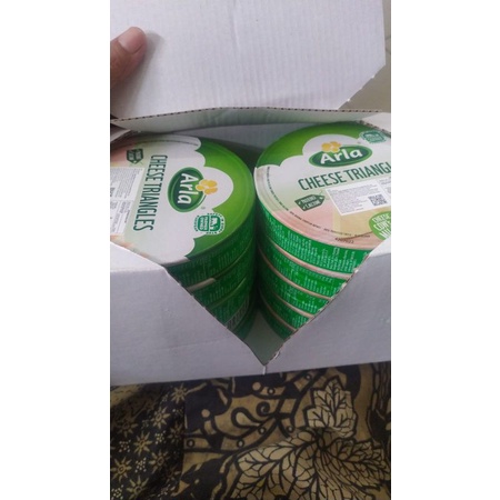 

Keju Arla Triangles 1 carton