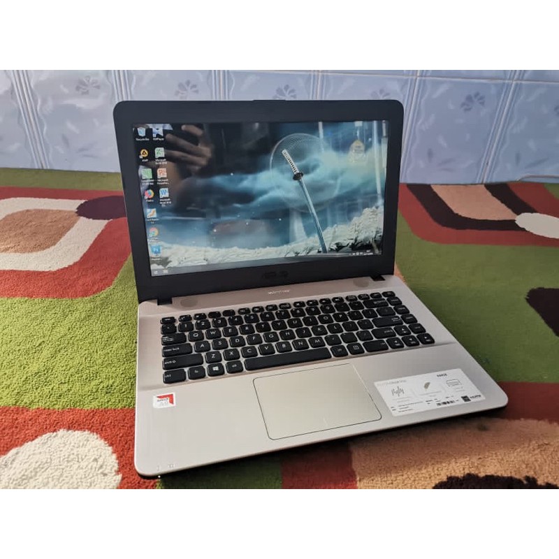 Laptop Second seken gamers desain murah bisa game Gta5 Asus X441 ram 4 hardisk 1TB wow