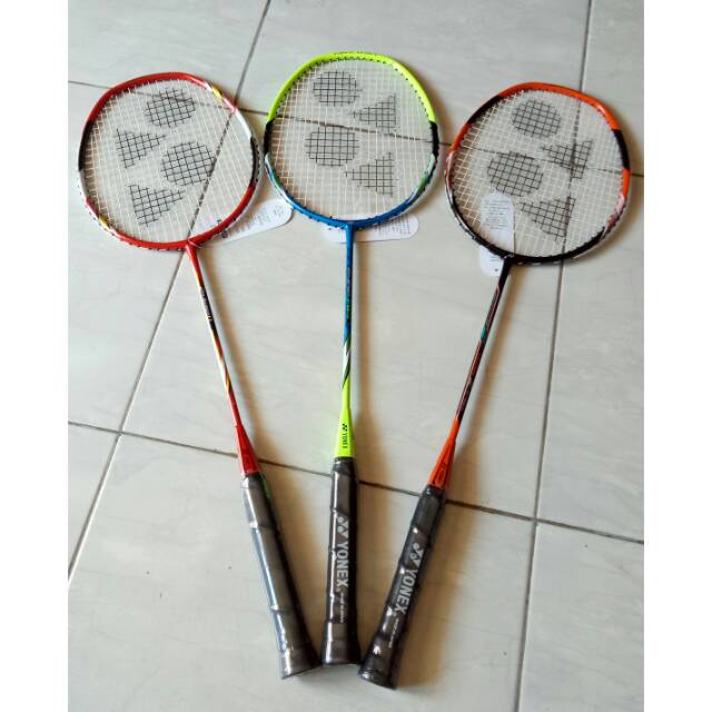 Raket yonex arcsaber