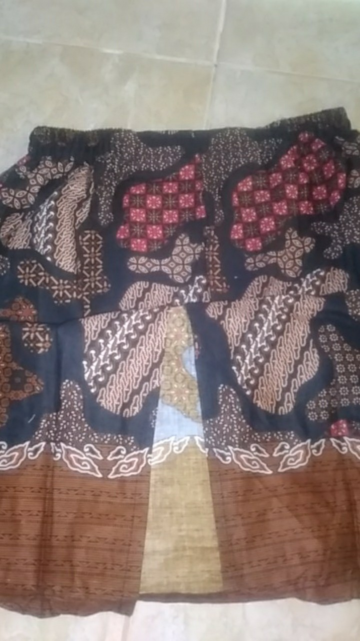 Maura Couple - Sania Ruffle Batik Couple Ori Ndoro Jowi Garansi Termurah Shopee - Aziza Batik Couple