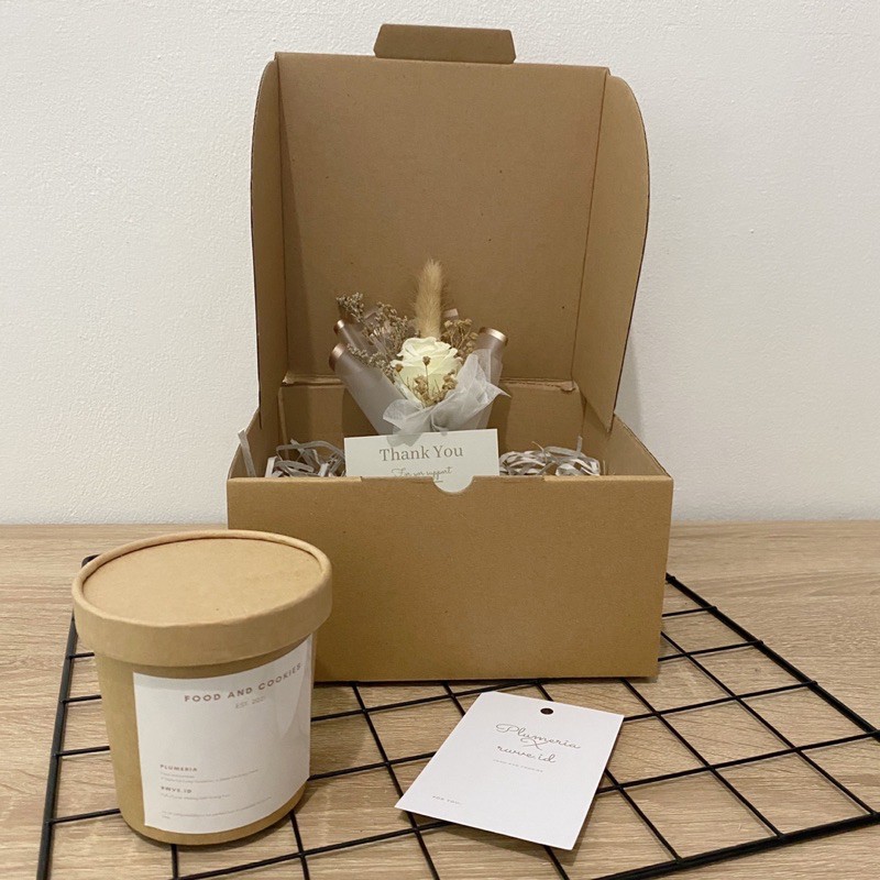 

HAMPERS LEBARAN AESTHETIC