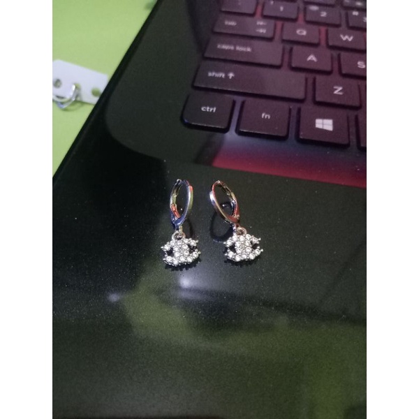 anting jepit cenel kotak perhiasan wanita titanium