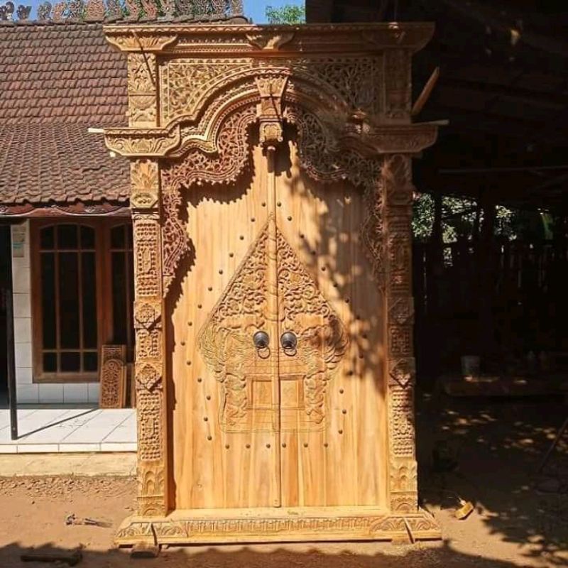 TERLARIS PINTU GEBYOK UKIR KELIR WAYANG