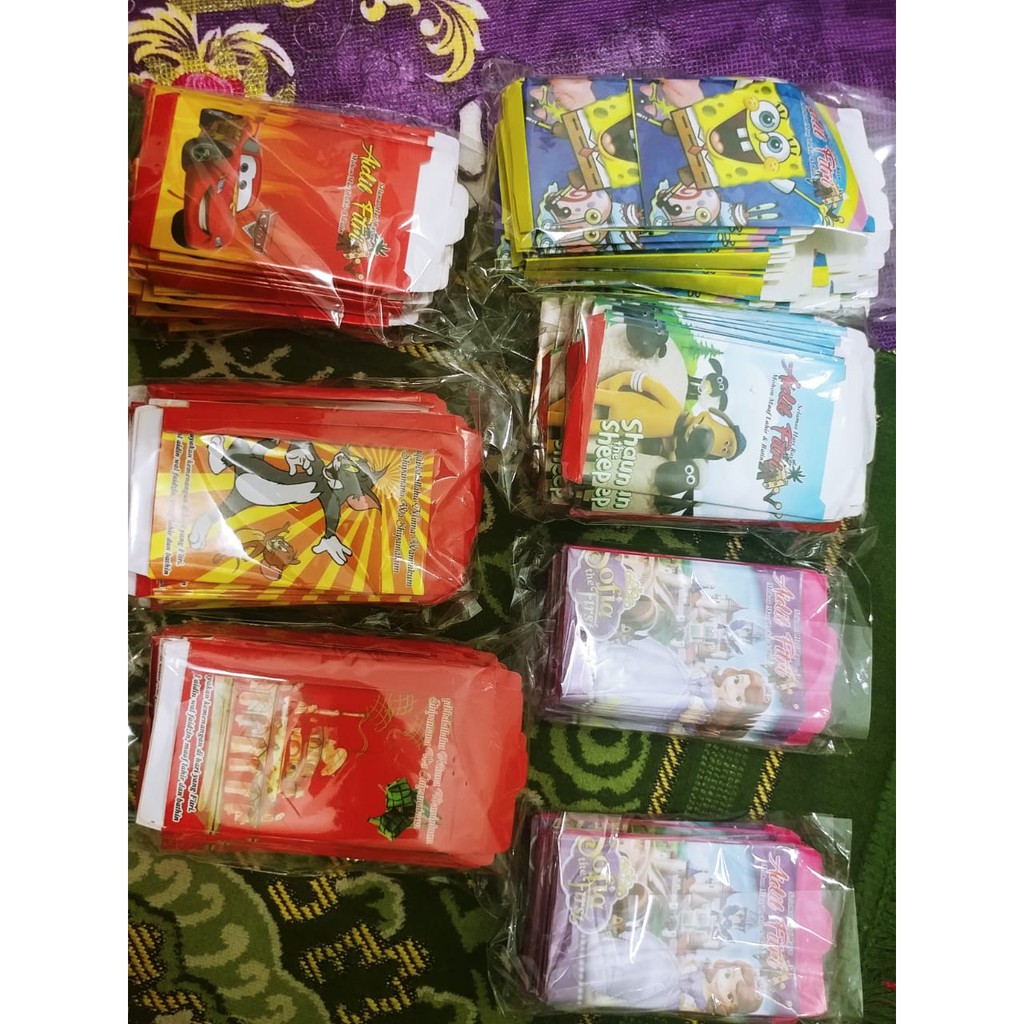 

AMPLOP LEBARAN - ANGPAU LEBARAN MOTIF KARTUN ANAK UKURAN 11 x 7 CM ( 30 PCS )