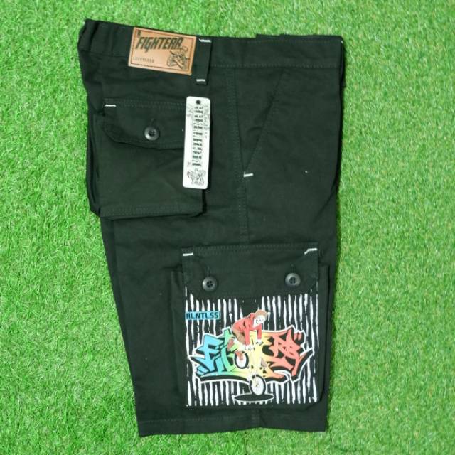 Celana pendek cargo distro warna hitam motif skateboard kekinian celana kempol hardcore metal murah