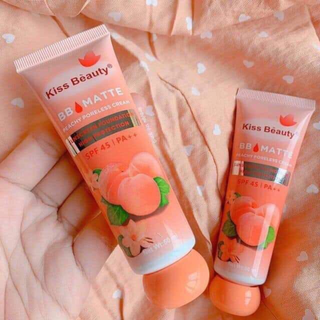 KISS BEAUTY PEACHY PORELESS CREAM SPF45 50ML (FOUNDATION MUKA)