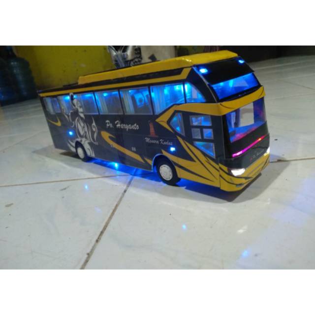 Miniatur bus haryanto hd prime wayang gold
