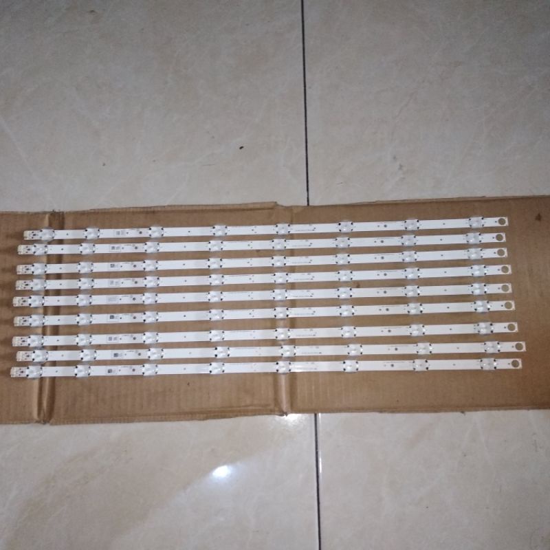 BACKLIGHT LED 3V KANCING 8 PANJANG 53 CM JARAK KANCING 8 CM