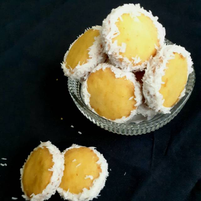 

Kue kering lebaran / cookies lebaran Coconut Sable / kue kelapa