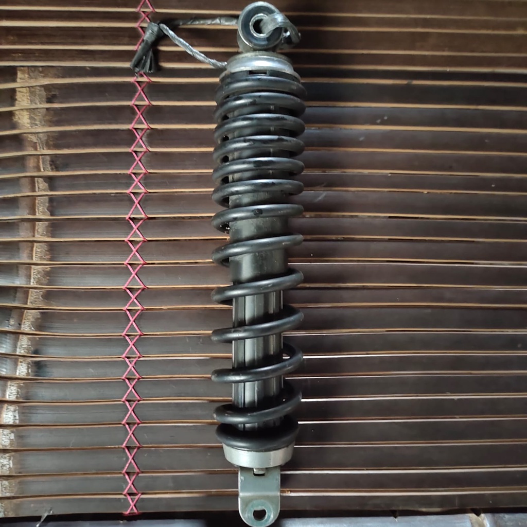 shockbreker belakang Honda beat karbu original shock honda ori