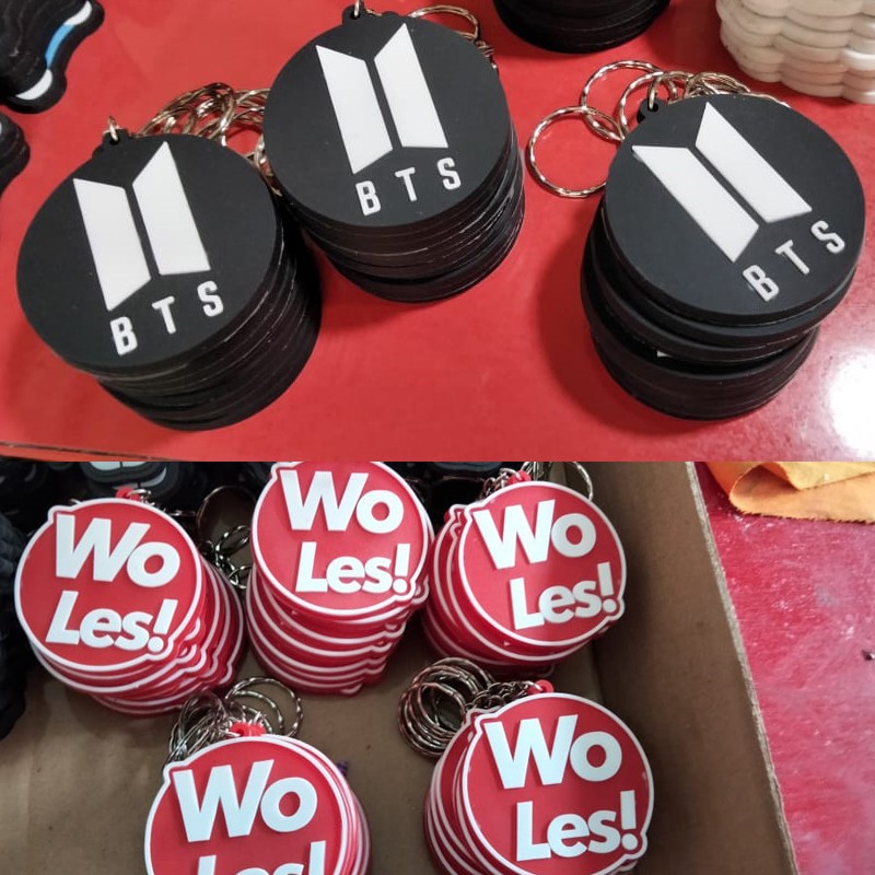 GANTUNGAN KUNCI RUBBER/gantungan kunci custom/Custom Gantungan kunci karet