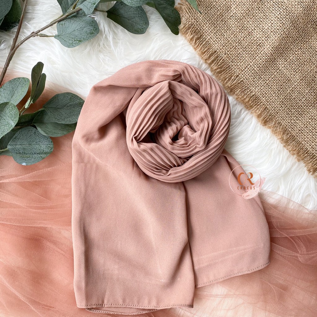 [𝐂𝐫𝐨𝐜𝐮𝐬] (180 * 60cm) Pashmina Plisket Ceruty Baby Doll / Pasmina Pleated Hijab Kerudung-Shawl Full - MOKA
