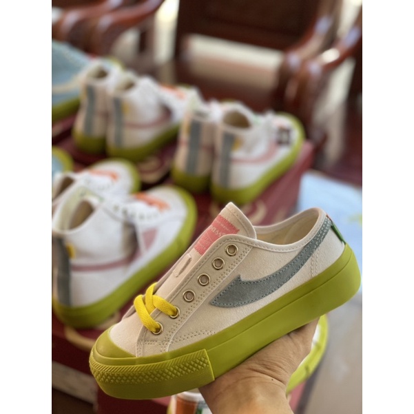 Compass gazelle matcha white low