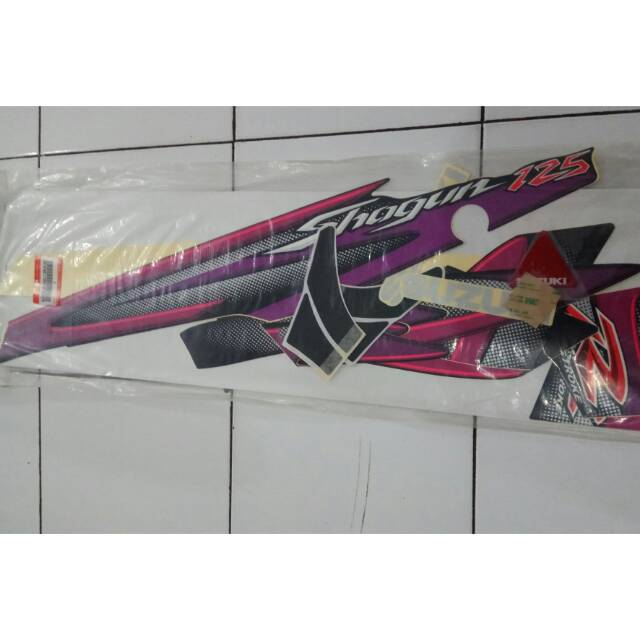 Striping Stiker Suzuki Shogun 125R lama Ungu Violet