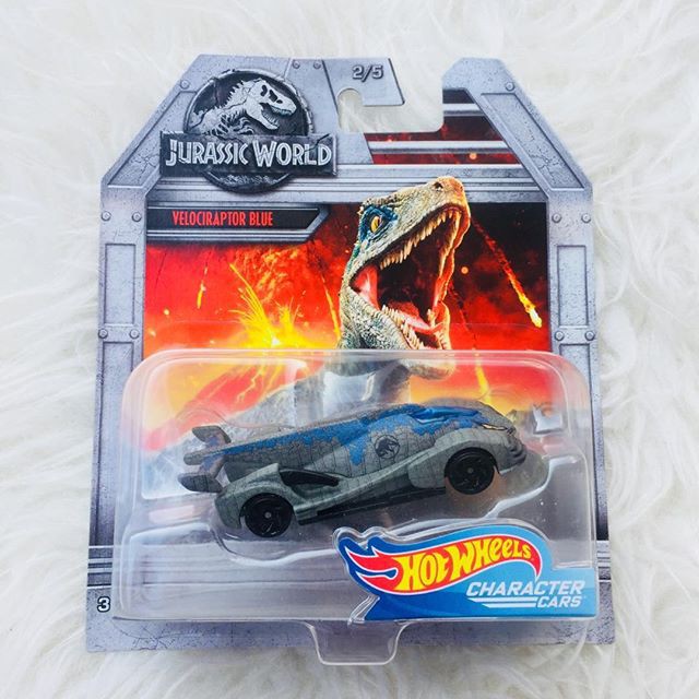 Hot Wheels Jurassic World Dominion Velociraptor Blue 164 Scale Car Toy Vehicle 1668