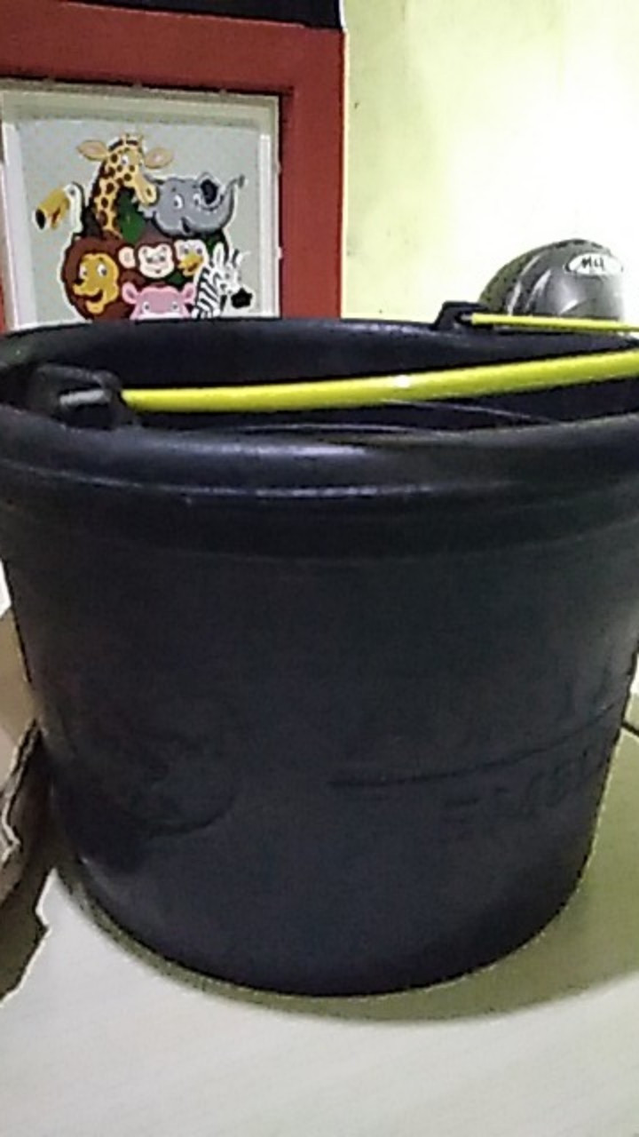 Ember Karet Tebal Anti Pecah 10 Liter