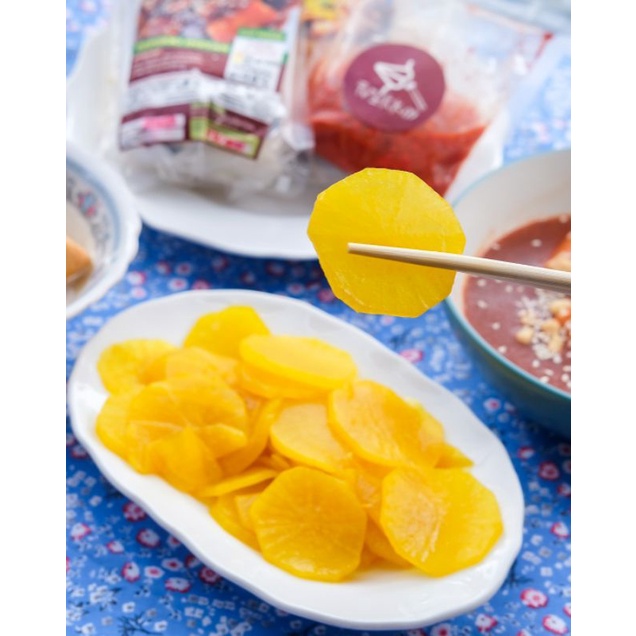 

[TERMURAH] HALAL 100 GRAM DANMUJI ACAR LOBAK KOREA / ACAR LOBAK KOREA KIMBAB-JJAJANGMEON