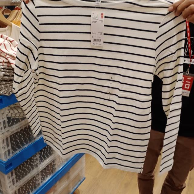 Uniqlo sale