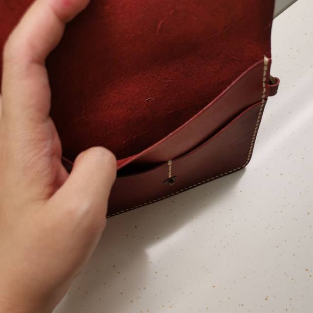 Dompet Kartu Merah