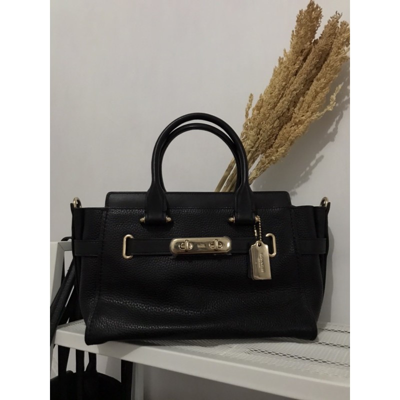 Coach swagger 27 black (rare item)