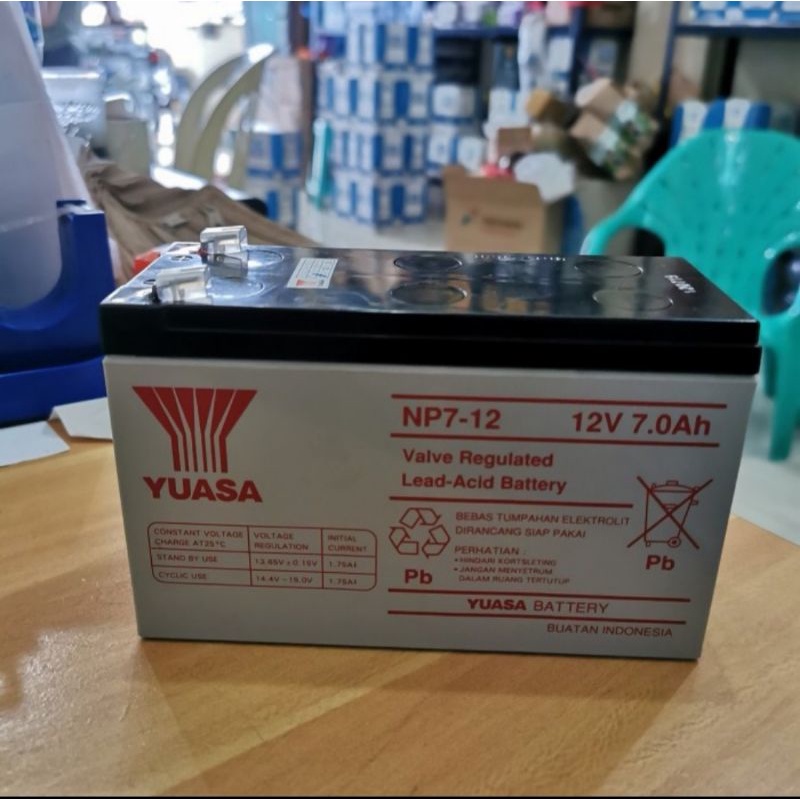 AKI BATERAI KERING YUASA NP7-12 VALVE REGULATED 12V 7AH/YUASA NP7