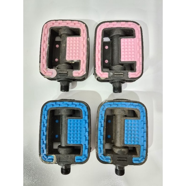 Pedal sepeda As besar bahan Plastik 807