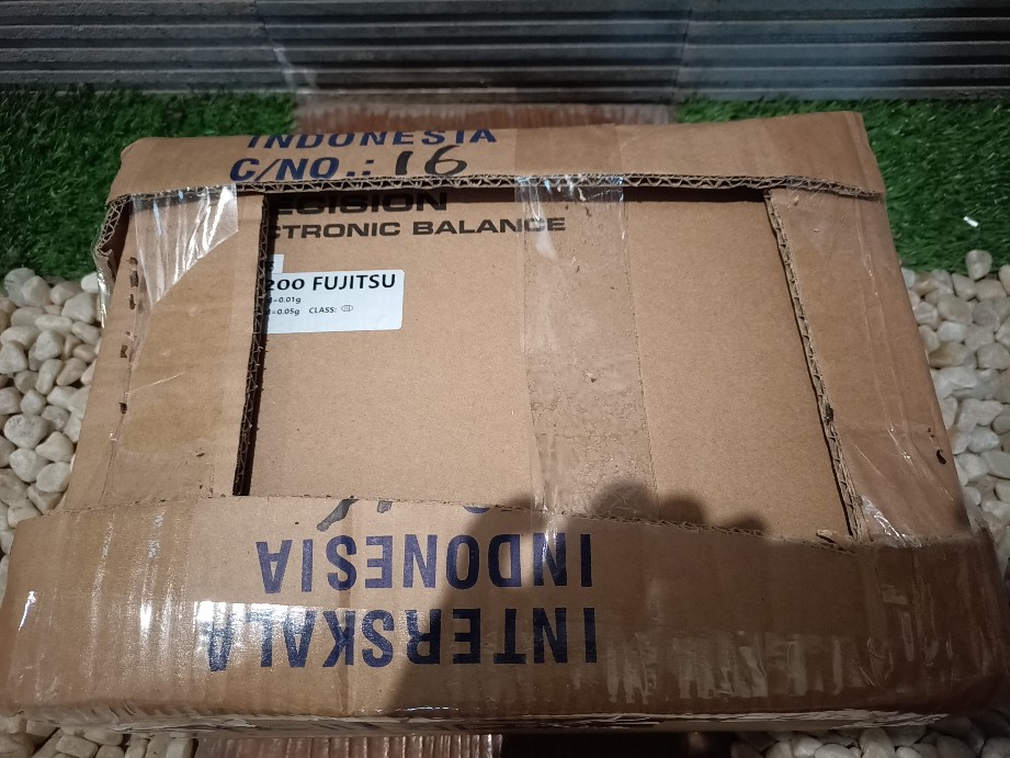 Fujitsu Fsr-b Precision Balance / Timbangan Laboratorium Cap 2000g