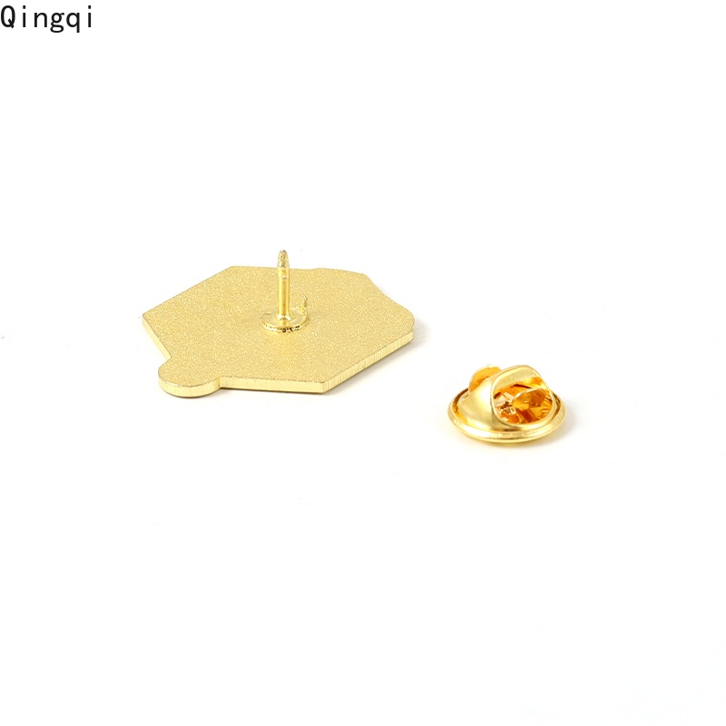 Bros Pin Enamel Desain Petualangan Bizarre Bahan Alloy Untuk Aksesoris Kerah Pakaian