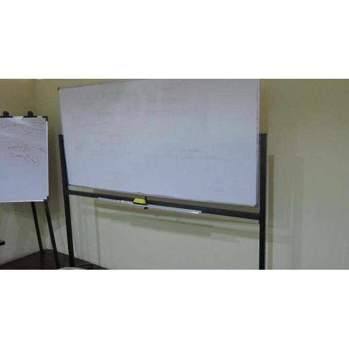 

Papan Tulis Besar Dengan Kaki Mamanmarinto