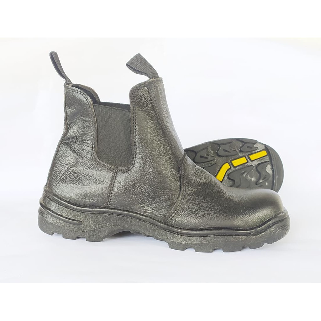 Sepatu Boots Safety Kulit Sapi Model Slip On