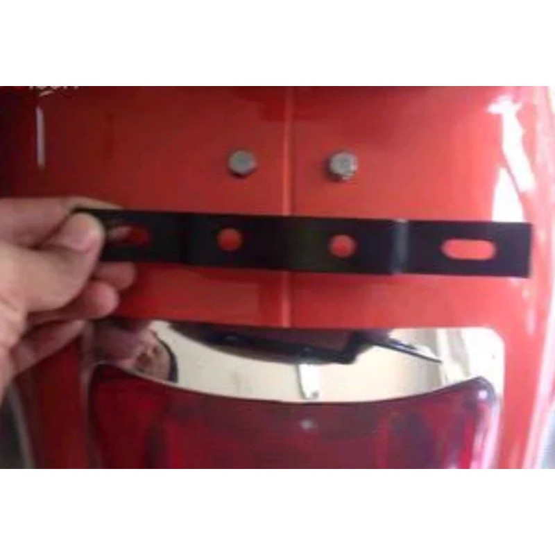 Dudukan Plat Nomor Vespa Modern Matik dan Classic.Aksesoris