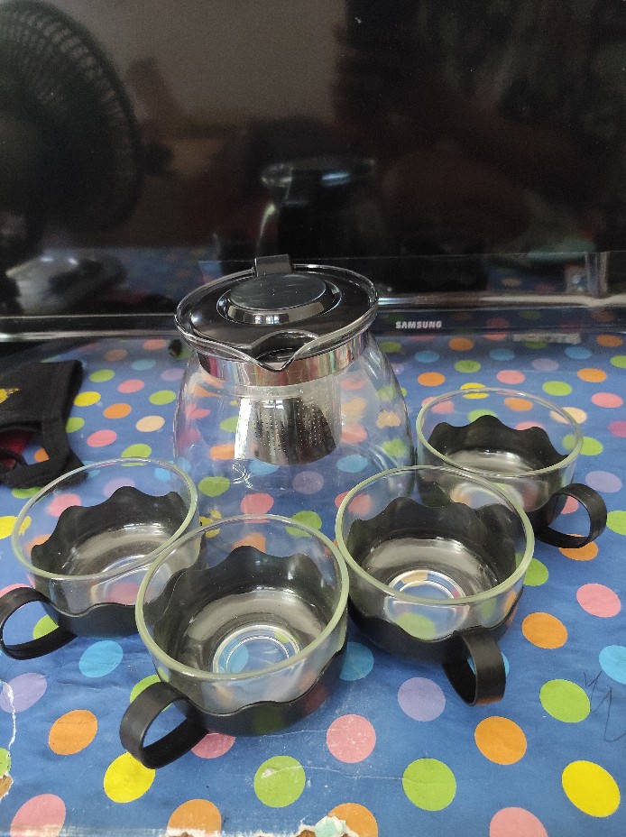 Teapot Teko Teh Tea Pot Gelas Teko Kaca+ Saringan 5 In 1  Perlengkapan Rumah  Ruang Makan Cangkir Perlengkapan Rumah  Peralatan Makan  Jug, Pitcher, & Aksesoris