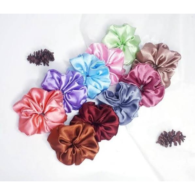 ikat rambut scrunchies  satin real pict scrunchie besar kecil ikat rambut ngembang scrunchie