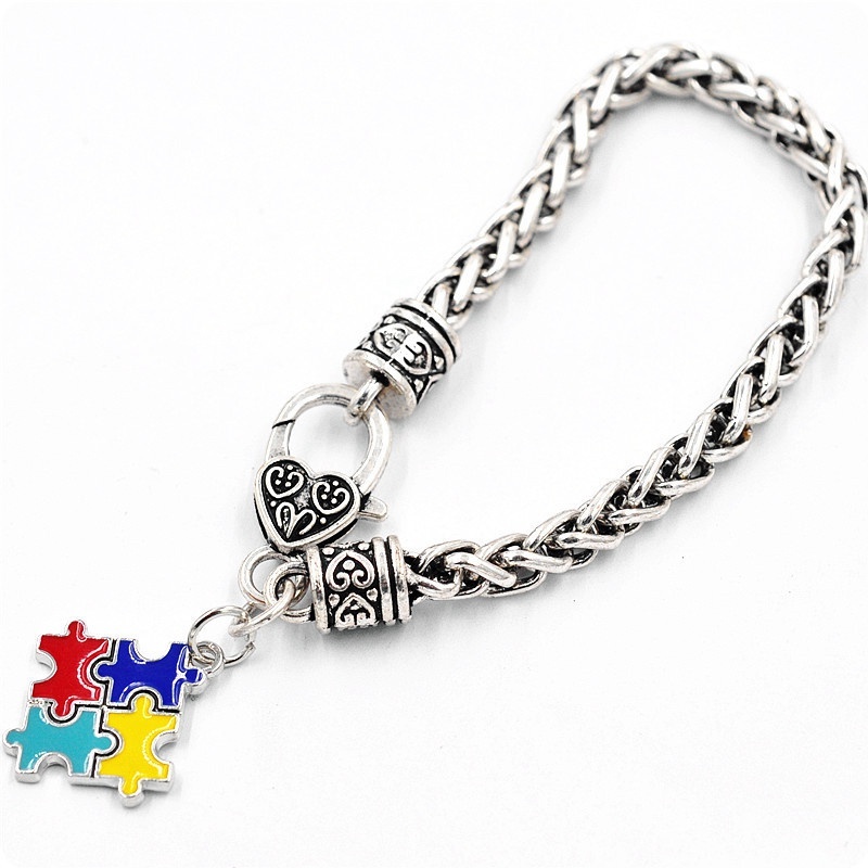 Gelang Dengan Liontin Puzzle Warna Silver Untuk Wanita