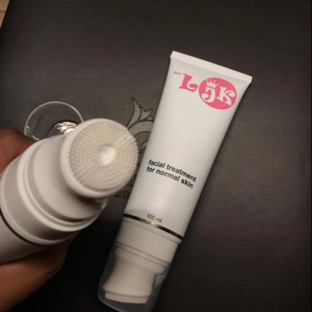 Facial Treatment LJK