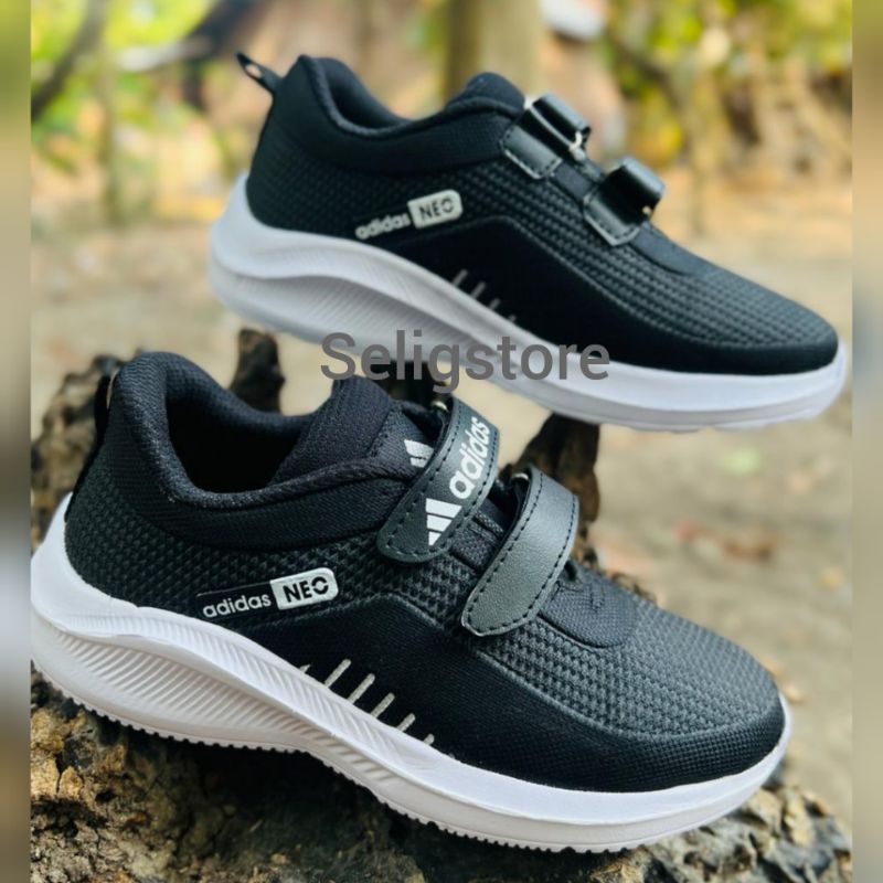 sepatu adidas neo anak sekolah tk sd smp sma size 28-40 hitam terlaris