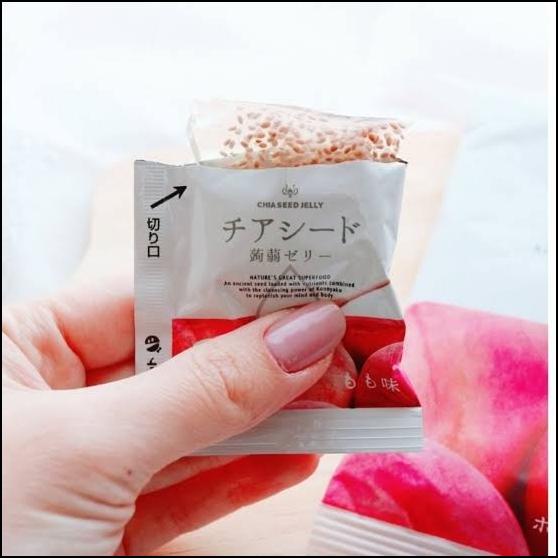 

WAKASHO Chia Seed Jelly Peach Konnyaku Persik 170 Gram (Made in Japan)