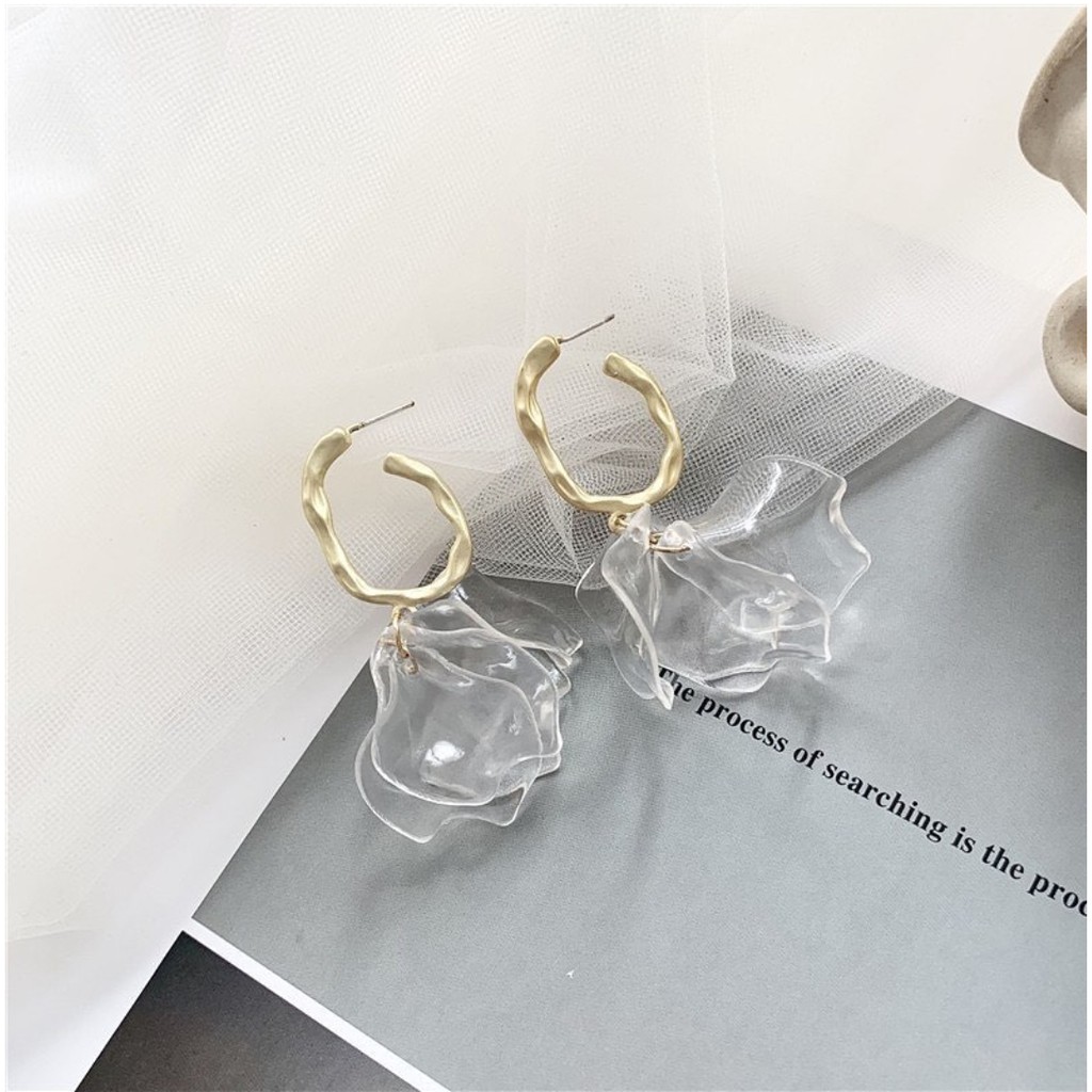 Anting tusuk - A-527 - ring warna gold dan ada rumbai plastik bening
