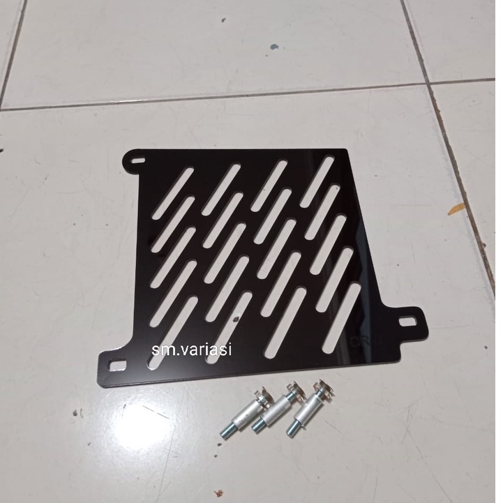 Cover Radiator Nmax Aerox Bahan Akrilik 3mm Bonus Baut