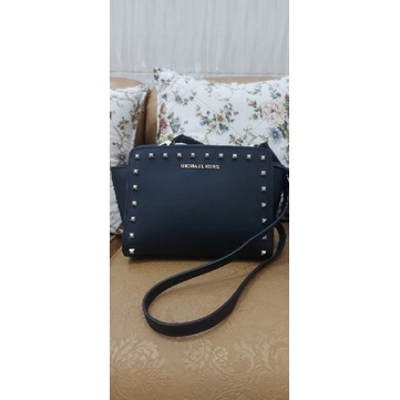 Tas sling Preloved MK