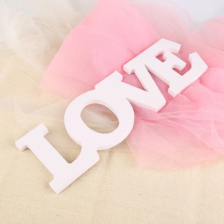Dekorasi Tulisan Alphabet LOVE Bahan Kayu Warna Putih Dekorasi Tulisan Alphabet LOVE Bahan Kayu Warna Putih