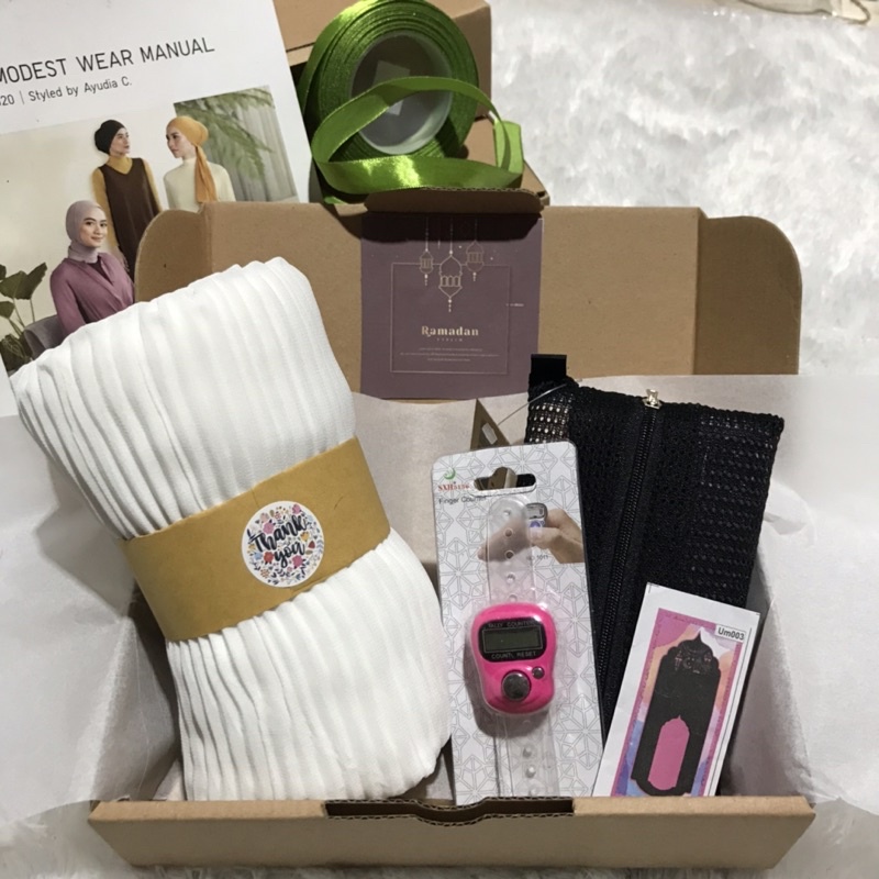 

HAMPERS HIJAB MURAH | HAMPERS PASHMINA PLISKET | GIFT BIRTHDAY | GIFT WEDDING | GIFT GRADUATION