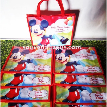 Nama Satu satu nama tamu di tiap tas special name di bag custom souvenirbagus senna goodie bag tas ultah promosi party