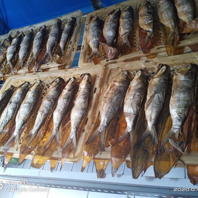 

Bandeng Presto Hj. Djum (Manggis Lamper, Semarang)