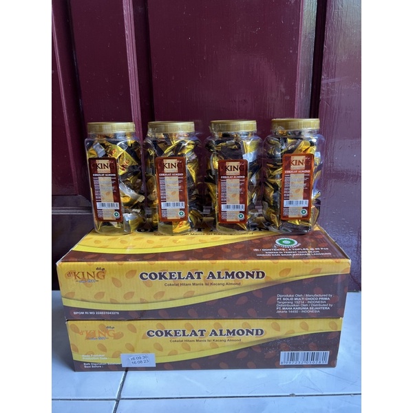 

COKLAT ALMOND D'KING 1 PAKET ISI 4 TOPLES