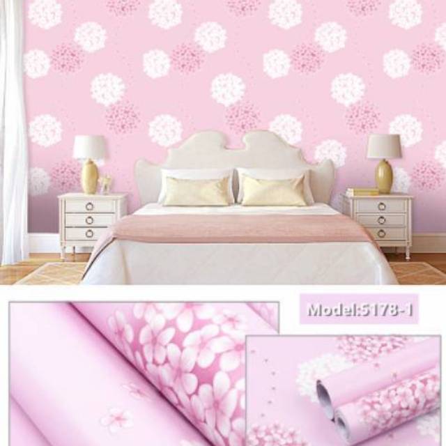 Wallpaper dinding motif bunga sakura pink