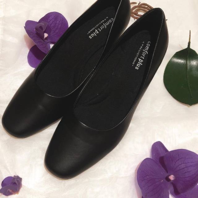 Preloved Wedges 3cm Comfort Plus hitam