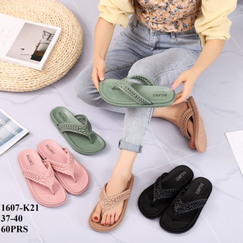 New BLC 1607-k21 Sandal Jelly Kahiyang Bacadeskripsi