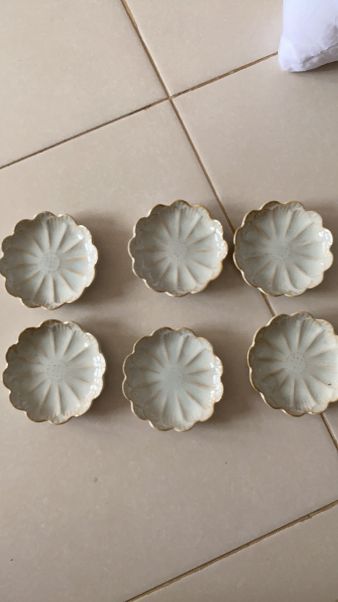 Tempat Sambal / Tempat Tempat Cabe / Tempat Saus / Piring Kecil 3,5inc